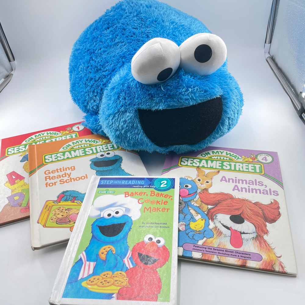 Sesame Street GUND XL 22" Cookie Monster Snugalumps Pillow Plush 4 Vintage Books